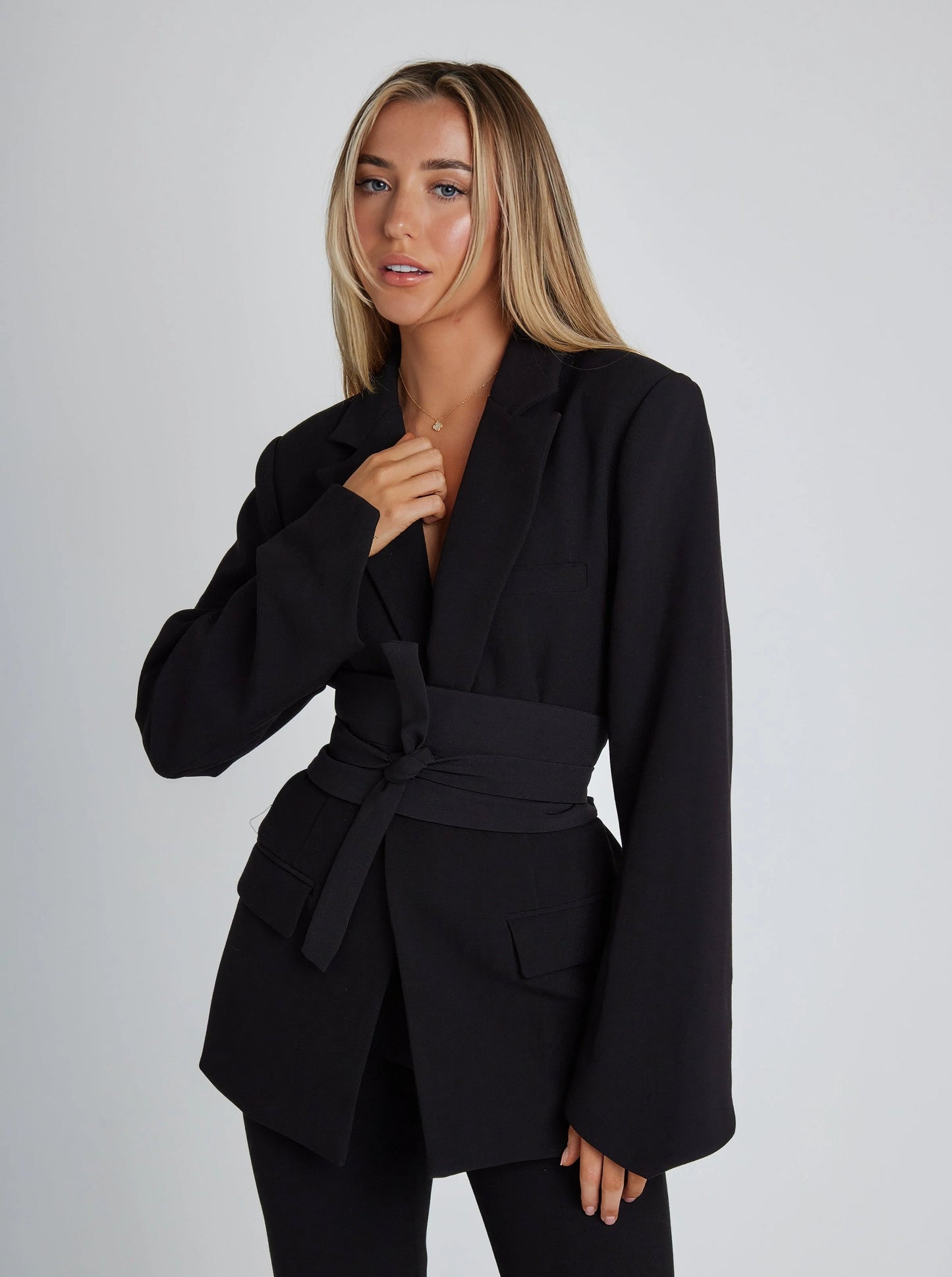 Adeline - Un blazer elegante para todas las estaciones