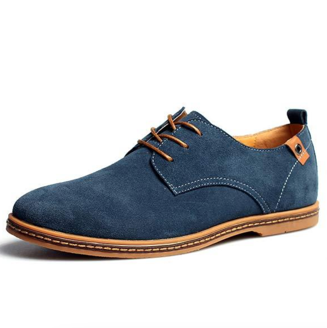 Zapatillas de hombre con puntera de almendra atemporal