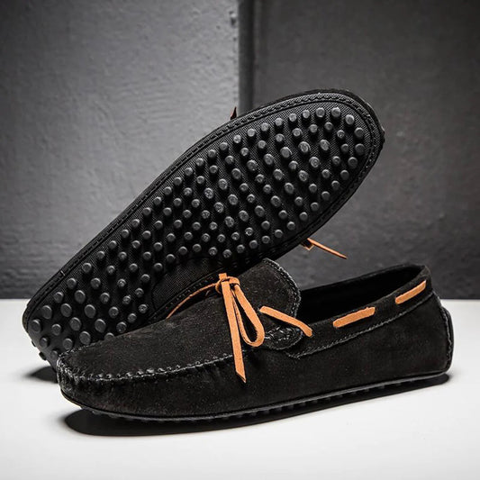 Elegantes y suaves zapatillas para hombre