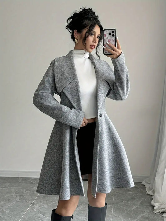 Elegante abrigo cruzado para mujer - cuello alto, mangas largas