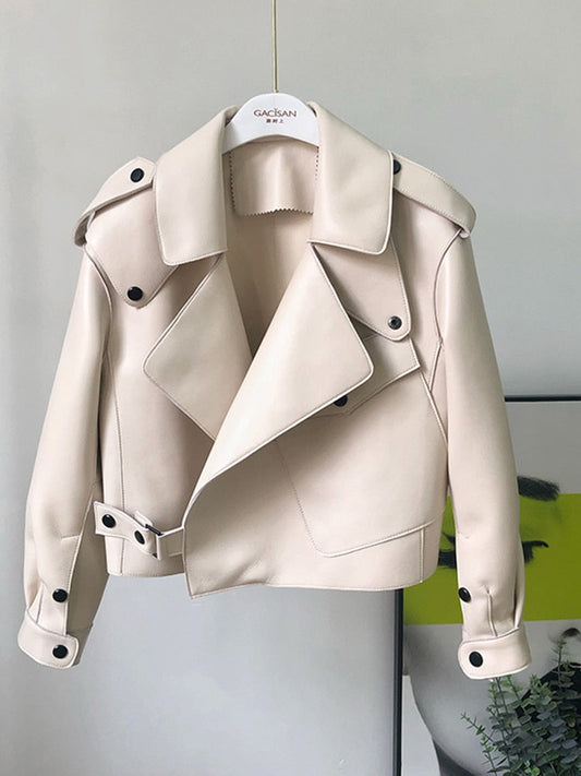 Gabardina corta de cuero