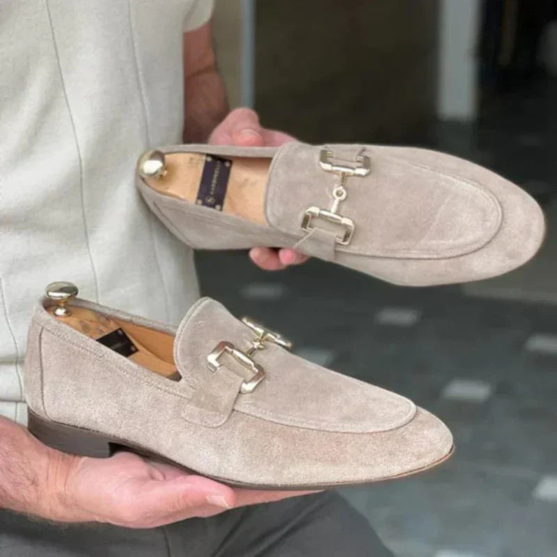 Nero - Mocasines de ante con hebilla metálica