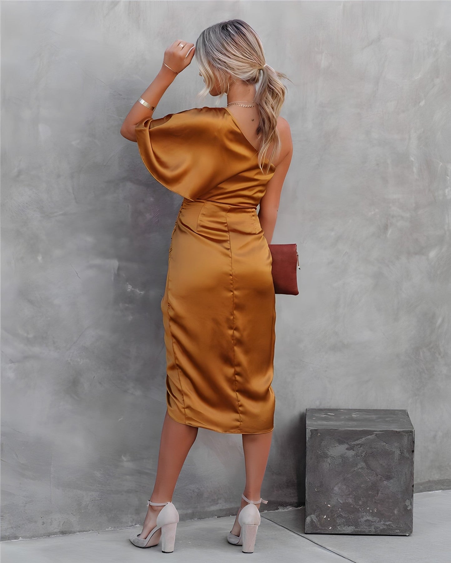 Valentina | Elegante vestido de noche en seda