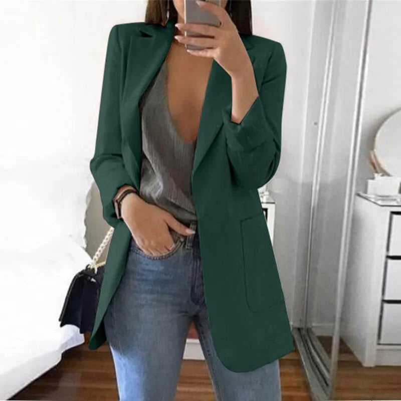 Evelina Blazer ejecutiva