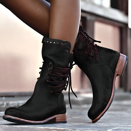 Cómodas botas de piel vegana con cordones