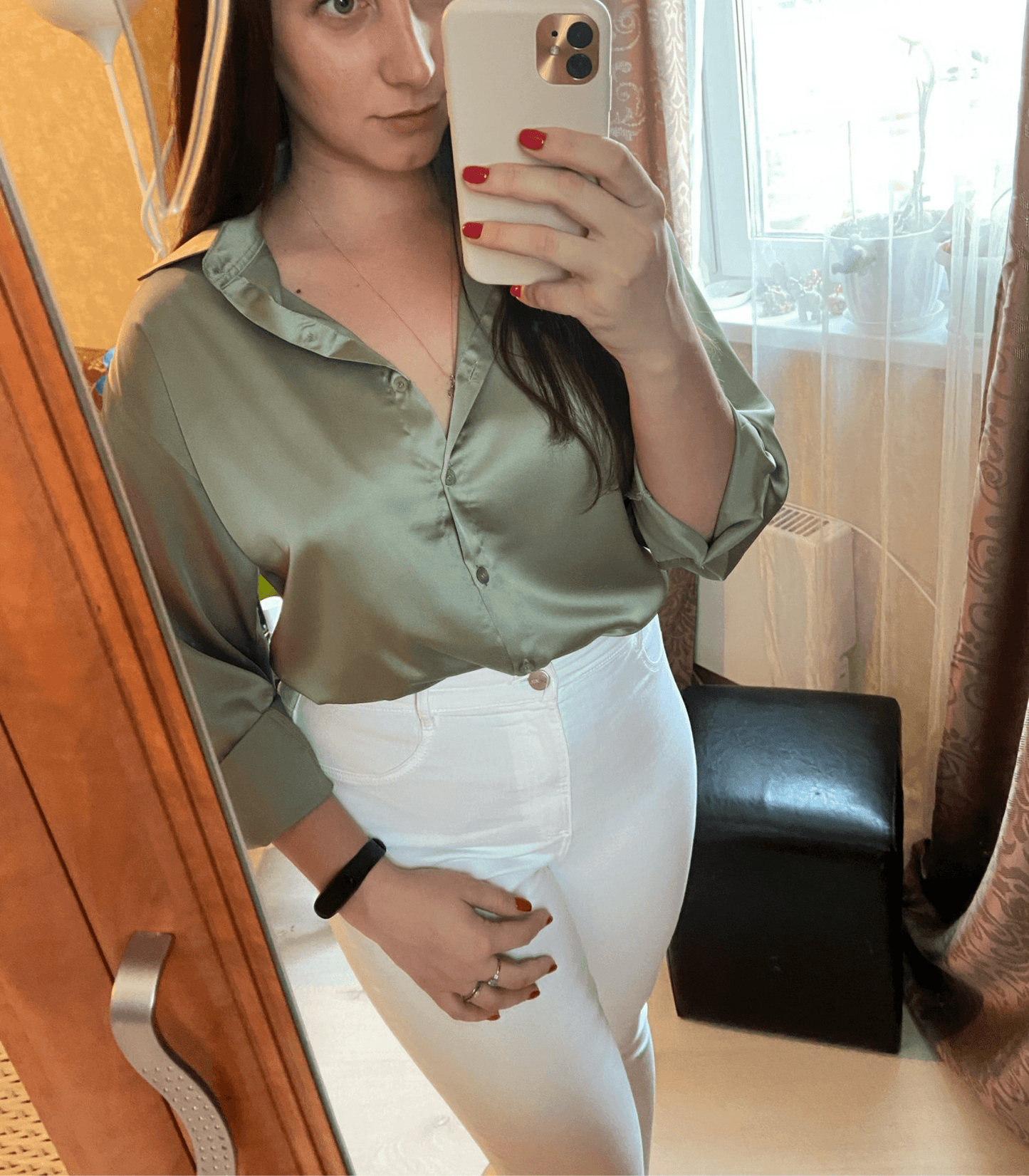 Blusa de satén de seda con botones