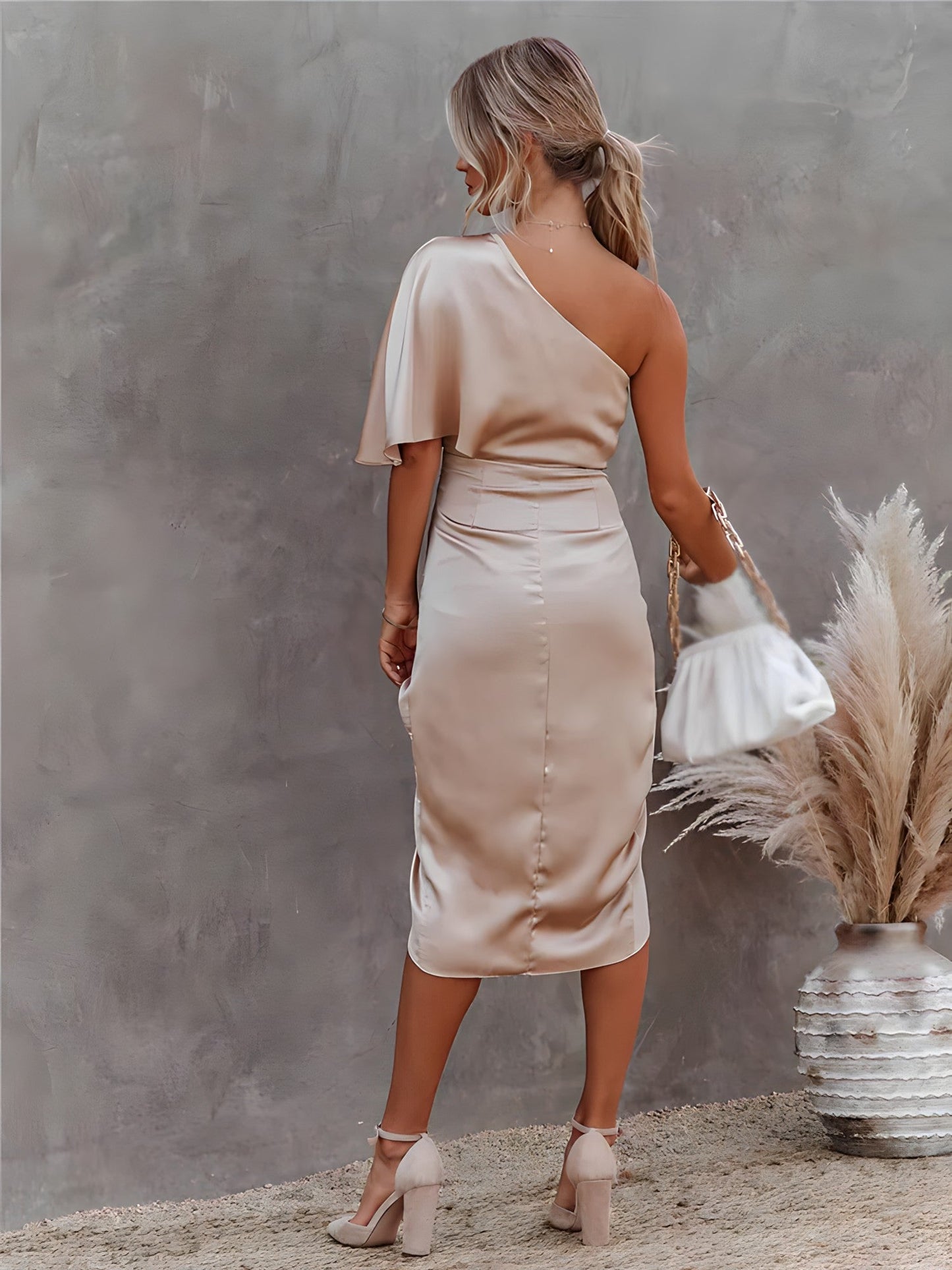 Valentina | Elegante vestido de noche en seda