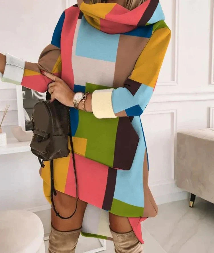 Vestido oversize con capucha