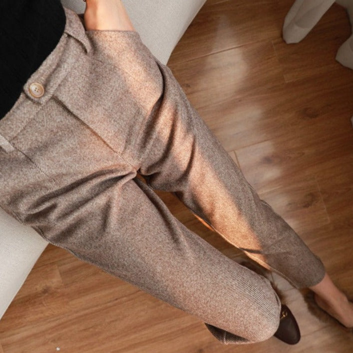 Elegante pantalón lápiz de lana