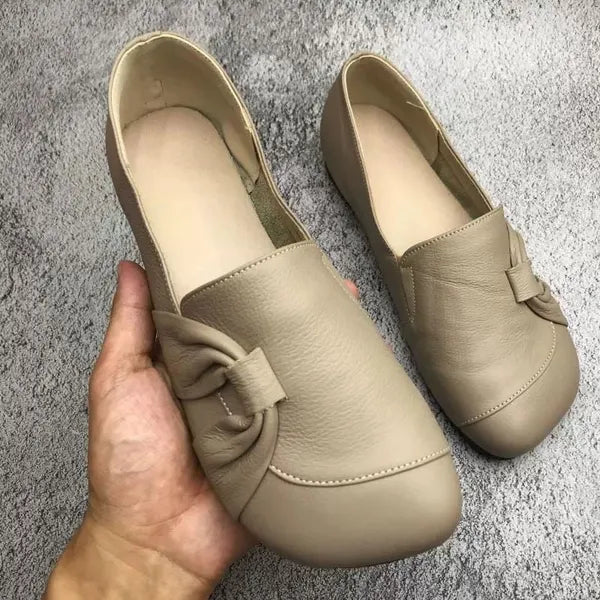 Zapatos de mujer de piel con suela blanda y superficie antideslizante
