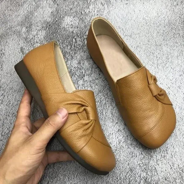 Zapatos de mujer de piel con suela blanda y superficie antideslizante