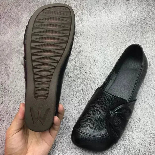 Zapatos de mujer de piel con suela blanda y superficie antideslizante