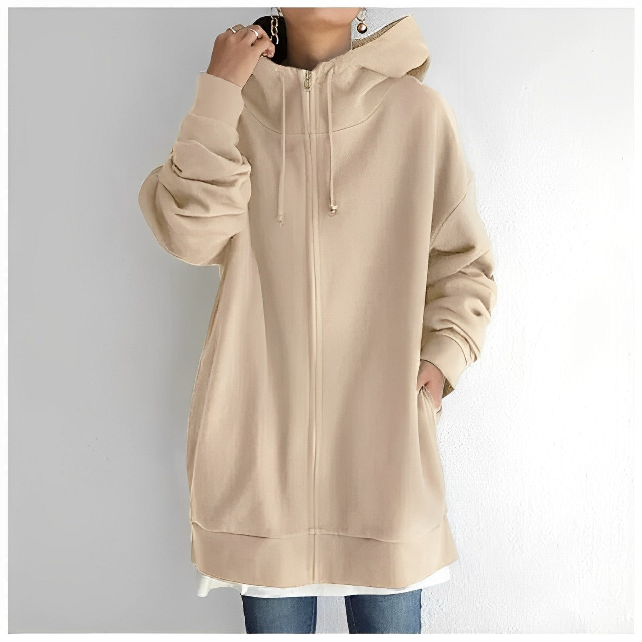 Chaqueta larga con capucha y cordón para mujer